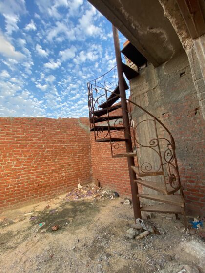 فرصة للتجار والمستثمرين 🔥 روف 200م + سطح للبيع – الهانوفيل (شارع السلام) الدور الثامن